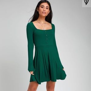 Lulus Green Long sleeve mini dress brand new